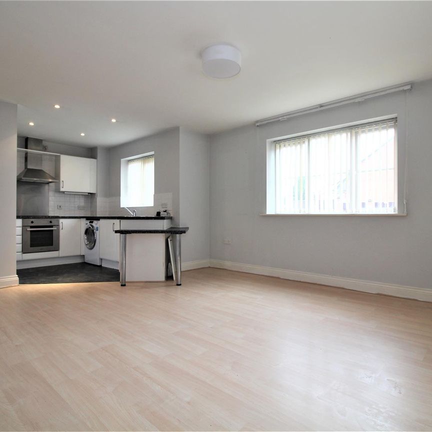 Cransley Close, Hamilton, Leicester, Leicestershire, LE5 1QQ - Photo 1