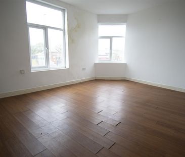 1 Bed Flat To Let on Ribbleton Lane, Preston - Photo 6