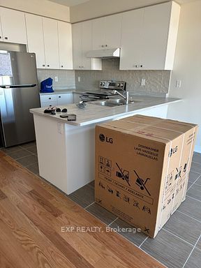 For Lease - 54 ROWLOCK Street, Welland, Ontario - Photo 1