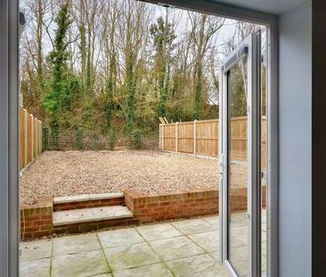 Mathews Court, Warehorne Road, TN26 - Photo 1