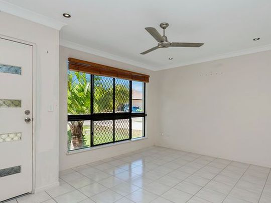 Fresh, Comfortable Living in a Quiet Cul-de-Sac - Photo 1