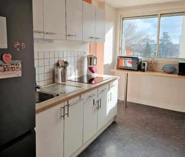 Location Appartement 3 pièces 53m² CHOLET 49300 - Photo 4