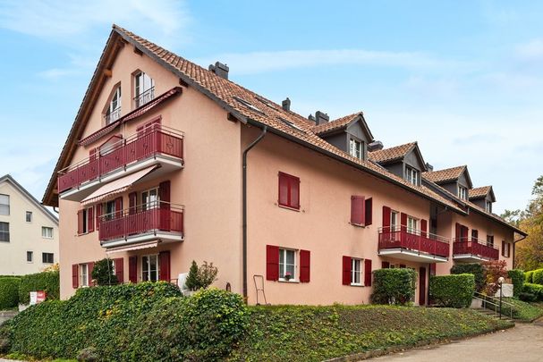 Profitez d'un quartier calme et entouré de verdure - Photo 1