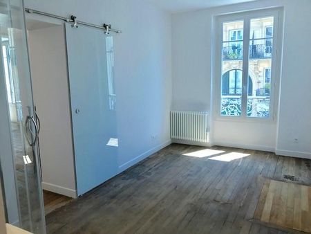 2 PIECES A LOUER PARIS XIème. MENILMONTANT - Photo 2