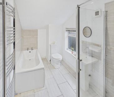 2 bedroom end of terrace house to rent - Photo 4