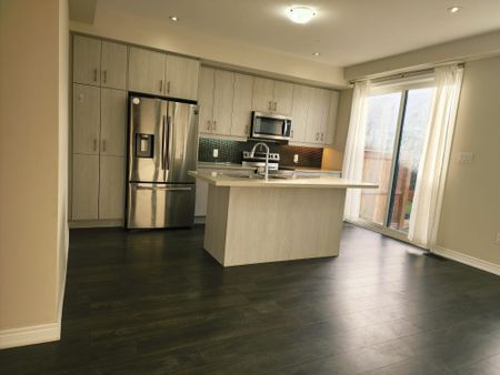 For Lease - 33 Hollywood Court, Cambridge, Ontario - Photo 3