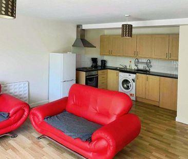 2 bedroom flat to rent - Photo 5