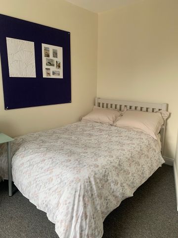 5 Bed Semi-Detached House, Lenton, NG7 - Photo 2