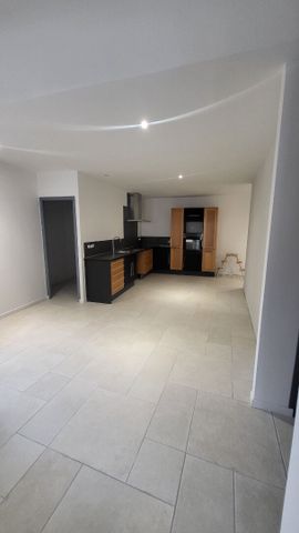 Appartement 3 chambres rénové Carcès, - Photo 3