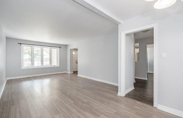 For Lease - 271 Carson Drive Unit# Main Fl, Hamilton, Ontario - Photo 1