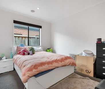 8 Egerton Street, Officer VIC 3809 - House For Rent | Domain - Photo 5