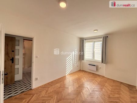 Pronájem bytu 2+kk 38 m² - Photo 2