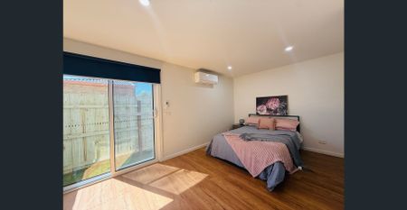 “FULLY Furnished STUDIO in perfect location” - Photo 2