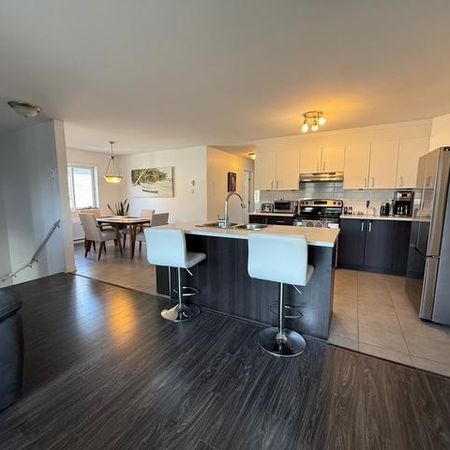 Logement 5 1/2 à louer - Photo 3