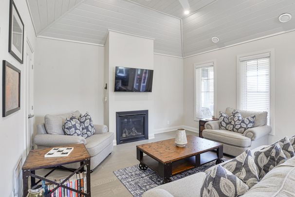 For Lease - 2054 Peninsula Road Unit# 16, Muskoka Lakes, Ontario - Photo 1