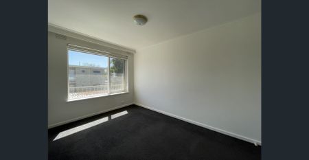 Glorious on Grange - 1st Floor Apartment - Photo 3