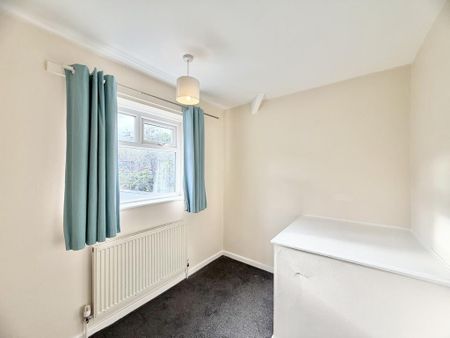 3 bedroom terraced house to rent - Photo 2