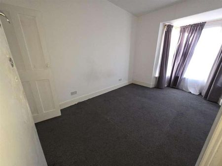 Walton Road, Hoddesdon, EN11 - Photo 5