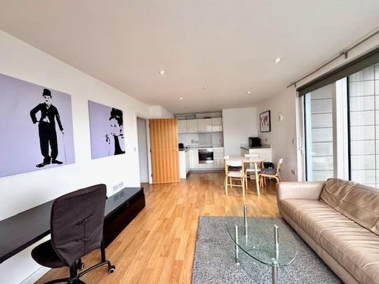 2 bedroom flat to rent - Photo 1