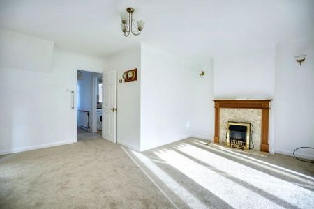3 bedroom detached house to rent - Photo 2