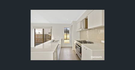 Light-Filled Living, Effortless Comfort - Photo 2