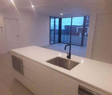 Brand New Smart Living Superb 2-bed Apartment - Photo 4