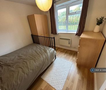 2 bedroom flat to rent - Photo 5