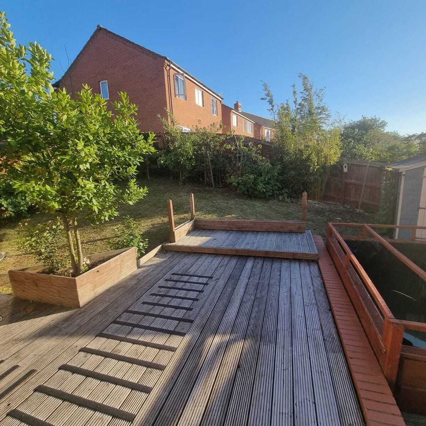 Lowry Close, Corby - Photo 1