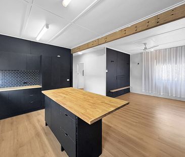 Renovated, Three Bedroom Home in South Gladstone - Photo 6