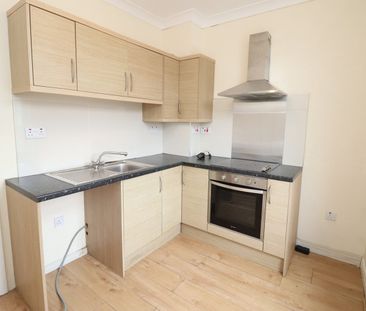 Studio Flat, Ashgrove Road, IG3 - Photo 2