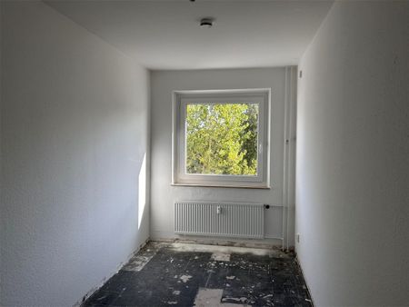 3,5 -ZW in der Helsinkistr. 90 in Kiel zu vermieten! OTTO STÖBEN GmbH - Photo 2