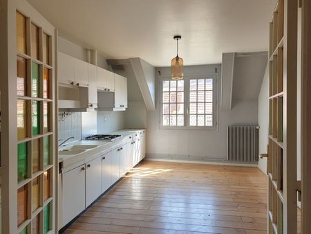 Location Appartement 4 pièces 95m² - Photo 3