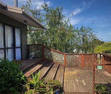 Unit 2, 45 Templeton Place, Clendon Park, Auckland - Photo 1