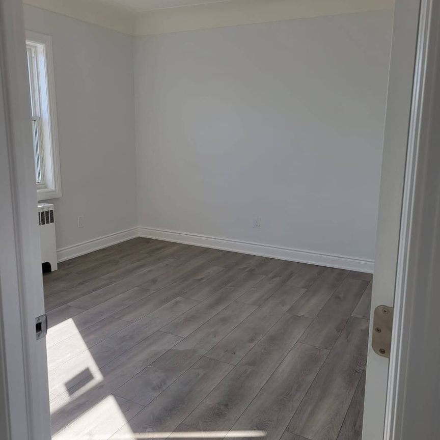 For Lease - 907 Barton Street Unit# 1, Hamilton, Ontario - Photo 1