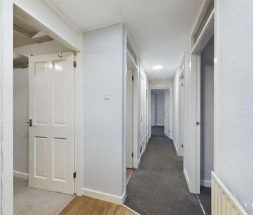 Calder Gardens, Sighthill, Edinburgh, EH11 - Photo 2