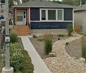 Main floor bedroom for rent near university!! — 1 Bedroom Room For ... - Photo 1