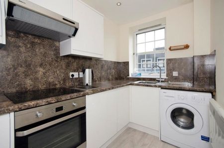 Picardy Court, Top Floor, AB10 - Photo 3