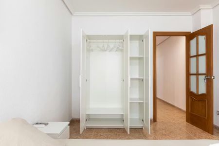 Carrer Alejandro VI, Valencia, Valencian Community 46005 - Photo 4