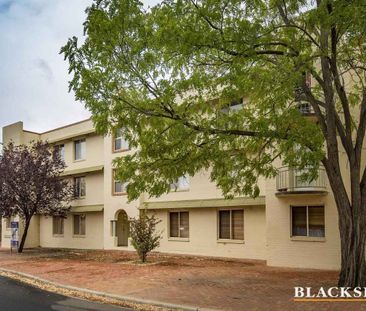 Affordable Two Bedroom Property in a Great Location - Photo 5