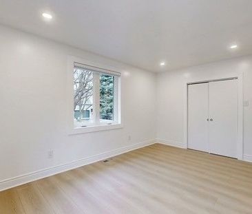 For Lease - 19 Hawthorne Road Unit# Main, Toronto, Ontario - Photo 2