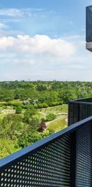 Moderne 2-Zimmer-Wohnung mit Weitblick-Balkon bei U1 Oberlaa/Therme Wien! - Foto 1