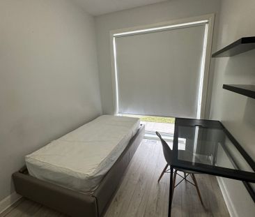 105 Amaya, Ottawa, ON K2A 3X7 - Photo 4