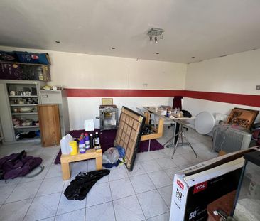 4 bedroom semi-detached house to rent - Photo 3