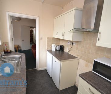 4 bed Shared House for Rent - Photo 6