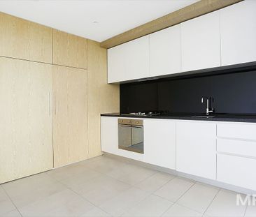 505/74 Queens Road, Melbourne - Photo 1