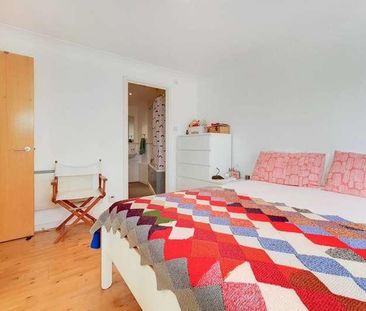 Arnhem Place, Isle Of Dogs, E14 - Photo 6