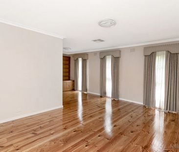 36 Streeton Circuit, Mill Park, Vic 3082 - Photo 3