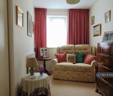 2 bedroom flat to rent - Photo 3