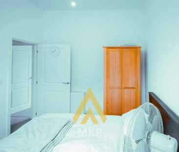 3 bedroom terraced house to rent - Photo 2 | Rentumo