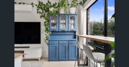 Stunning Family Home in the Heart of Craigieburn - Photo 3